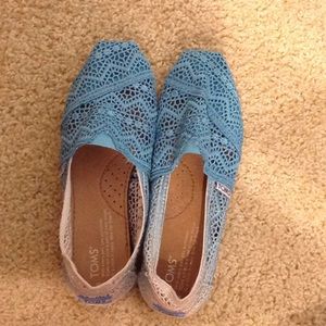New Lace Toms
